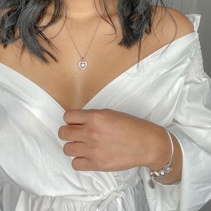 Off shoulders blouse ✨